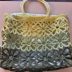 Sun and Sand Ombre Green Rattan Crochet Daisy Beachy Tote